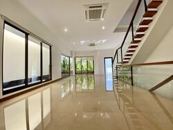 Lornie Road (D11), Terrace #466808641